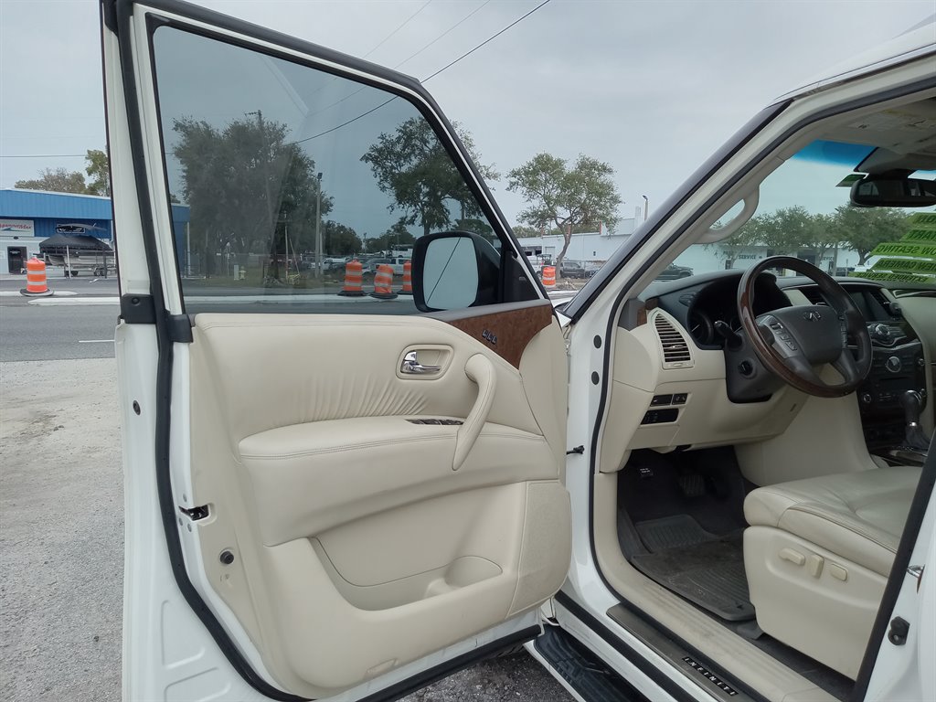 2017 INFINITI QX80 Signature - Photo 16