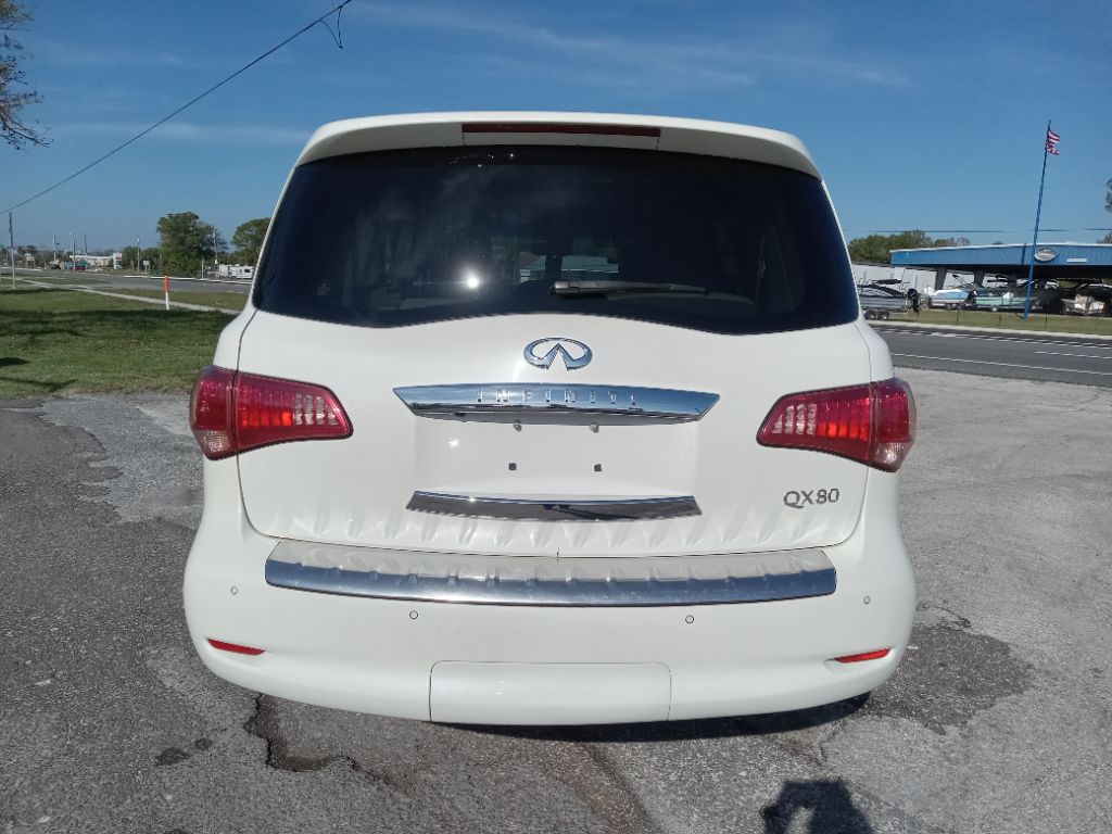 2017 INFINITI QX80 Signature - Photo 11