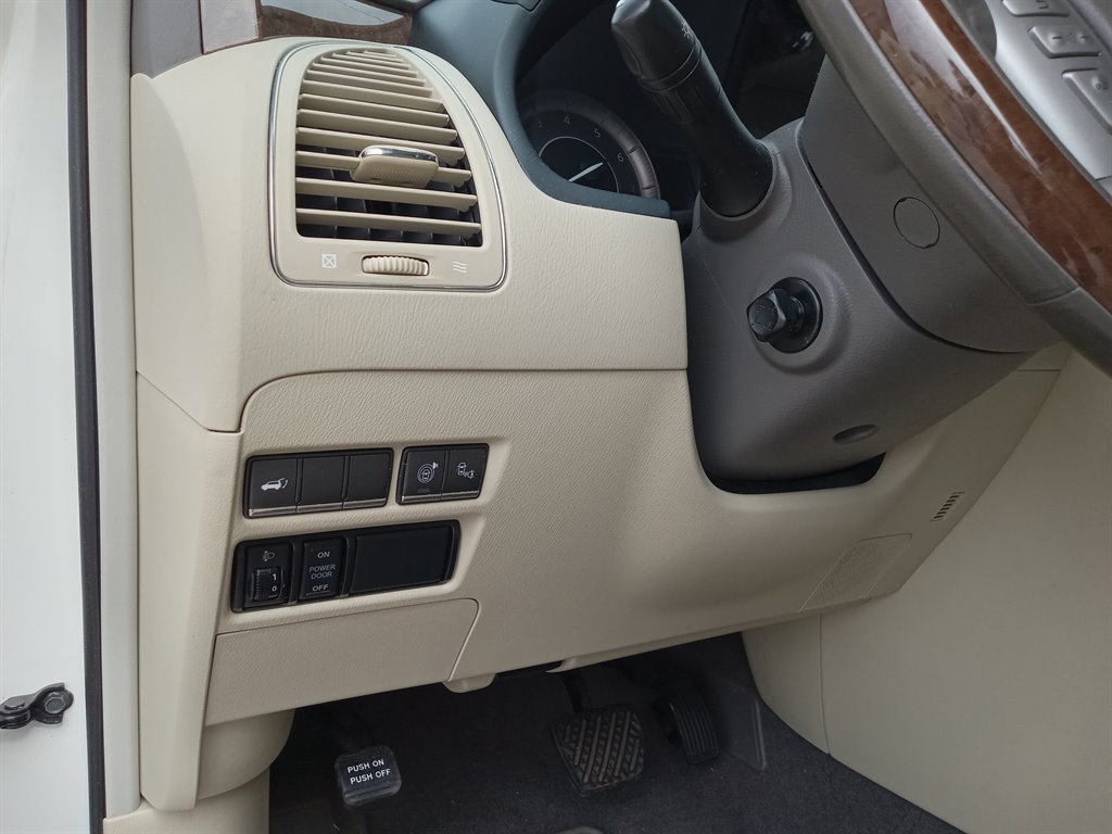 2017 INFINITI QX80 Signature - Photo 61