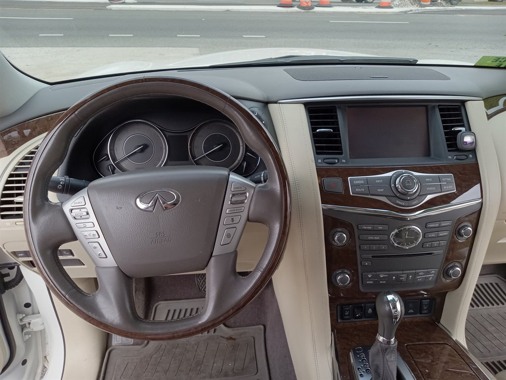 2017 INFINITI QX80 Signature - Photo 48