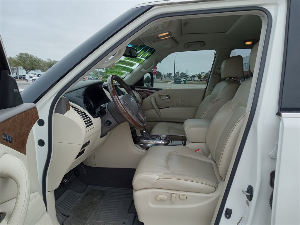 2017 INFINITI QX80 Signature - Photo 18