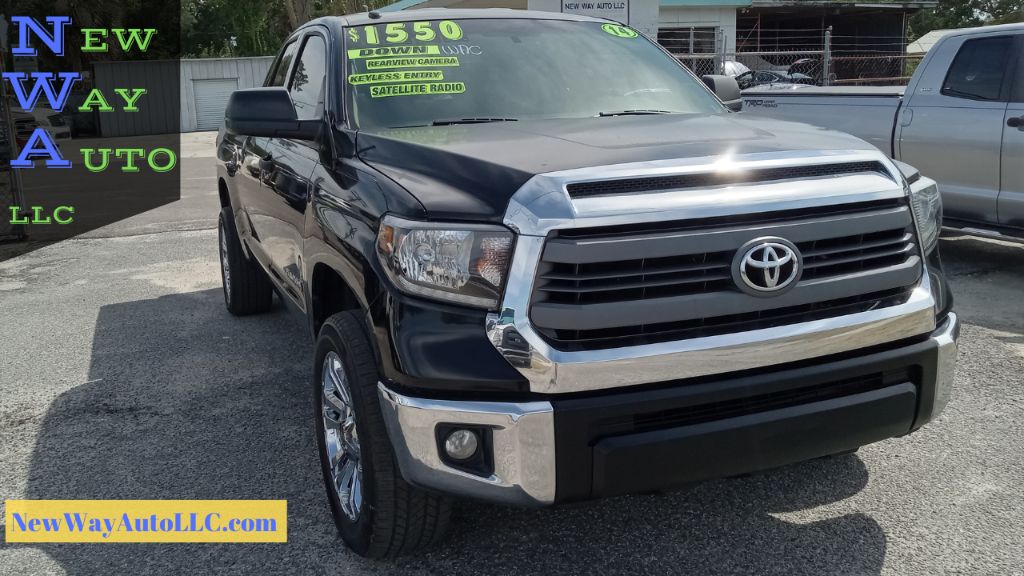 2014 Toyota Tundra SR5's photo