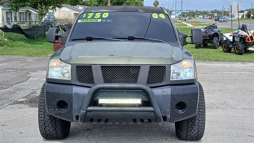 2004 Nissan Titan SE - Photo 8